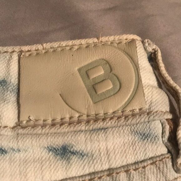 PAC SUN Bullhead Frayed Jean Shorts - Size 1 - Picture 6 of 6